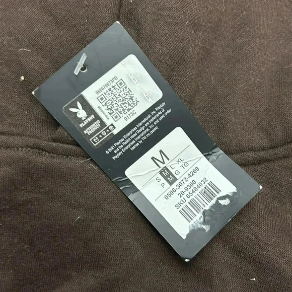 Playboy nwt  cropped hoodie - Picture 3 of 4